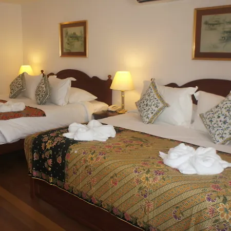 Heeren Straits Hotel Malacca Exterior photo