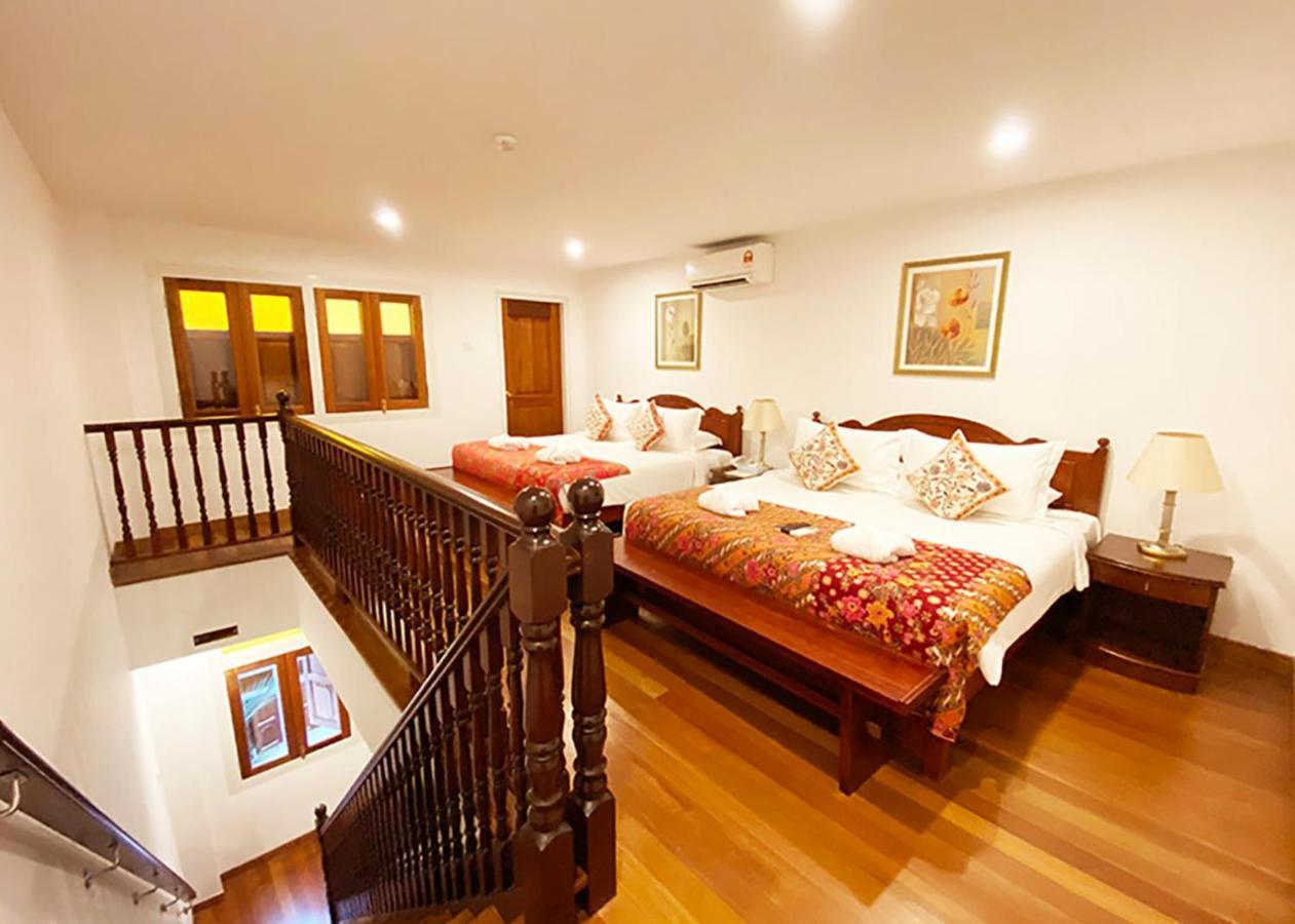 Heeren Straits Malacca